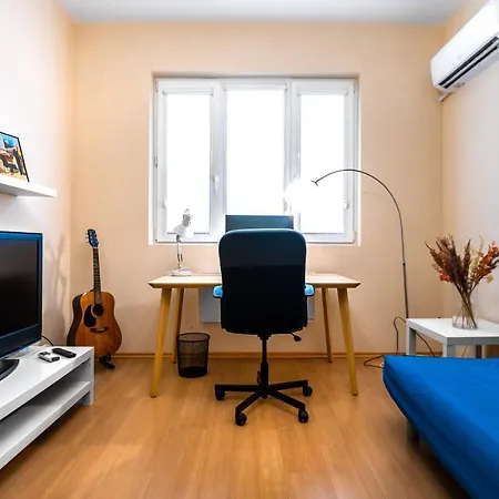 Area - Workspace With 300 Mbps Wifi By Flat Mаnager