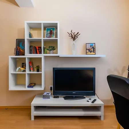 Area - Workspace With 300 Mbps Wifi By Flat Mаnager Apartment Sofia