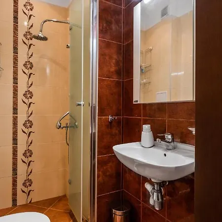 Apartament Area - Workspace With 300 Mbps Wifi By Flat Mаnager